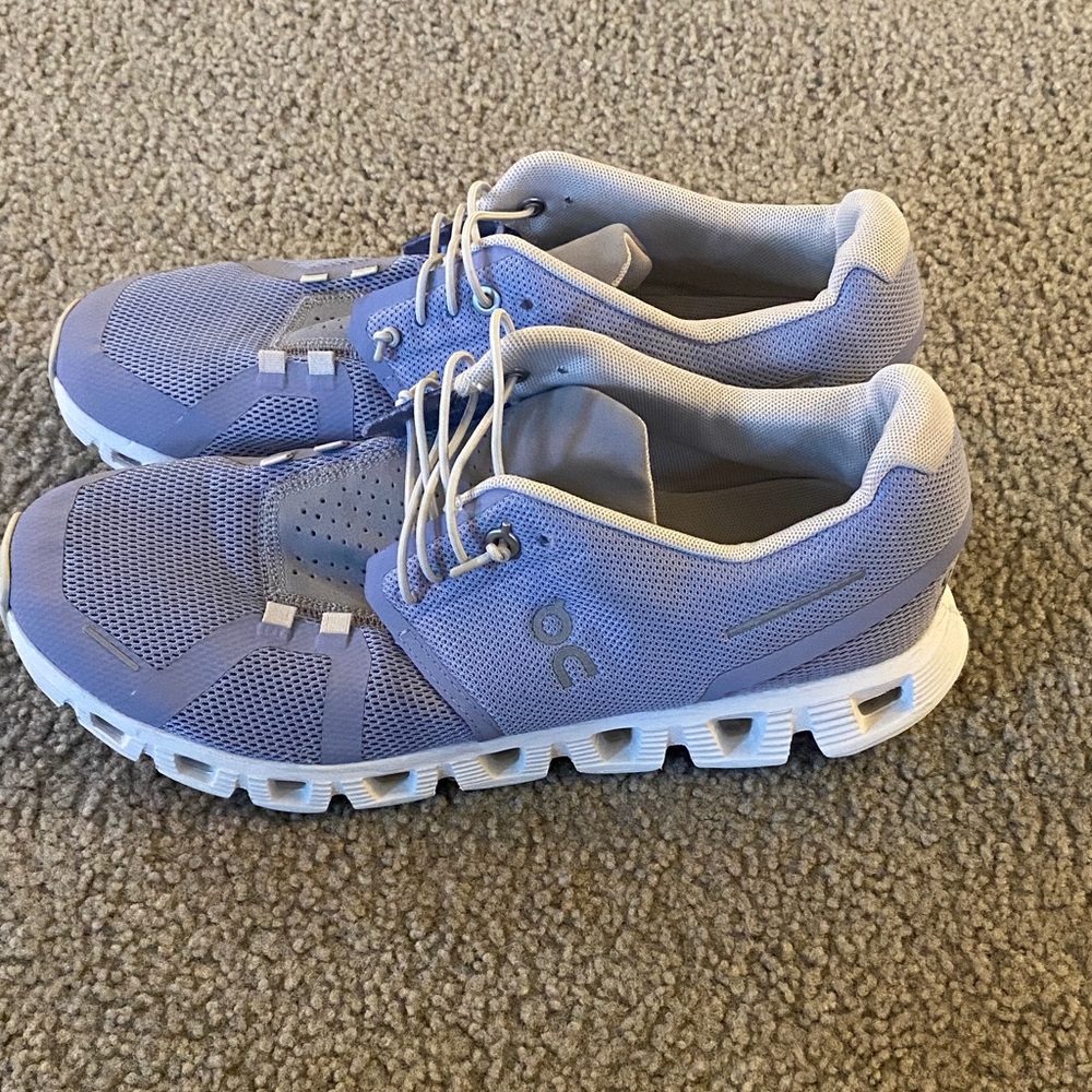On cloud Women's Athletic Shoes - Light Blue